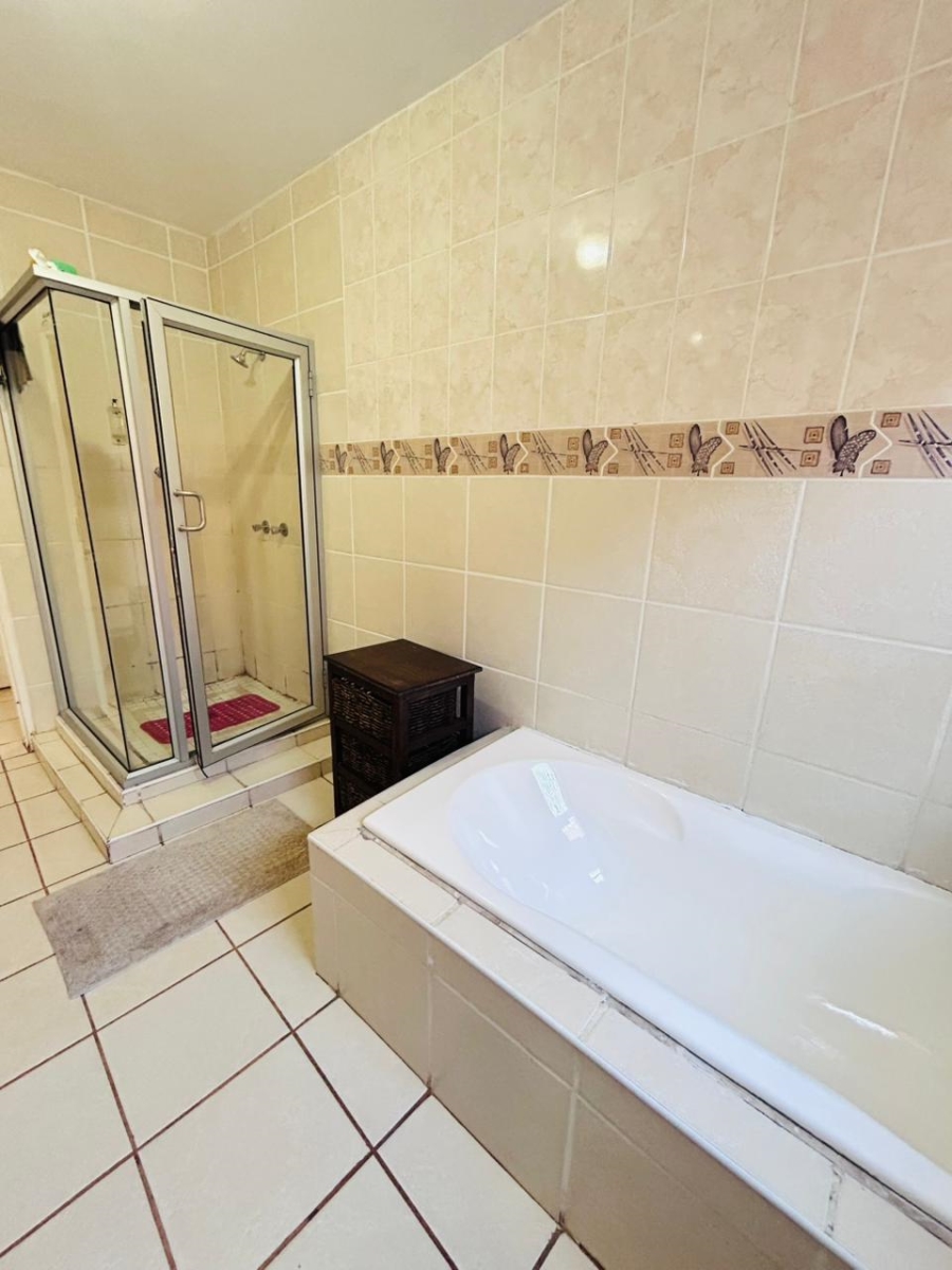 11 Bedroom Property for Sale in Mogwase North West